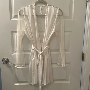 Flora Nikrooz XS Robe